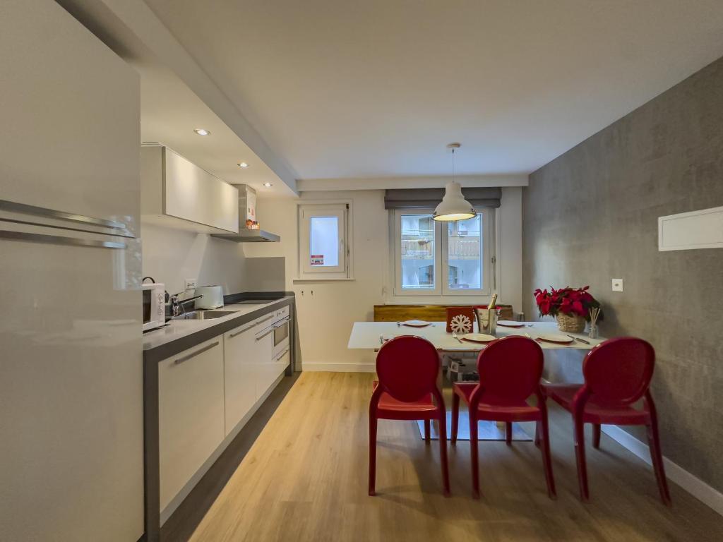 Central & Elegant Apartments,partially with Fireplace, by Zermatt Rental - 5