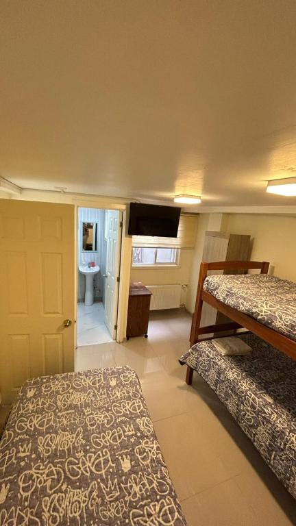 Hostal Del Tuto - 3