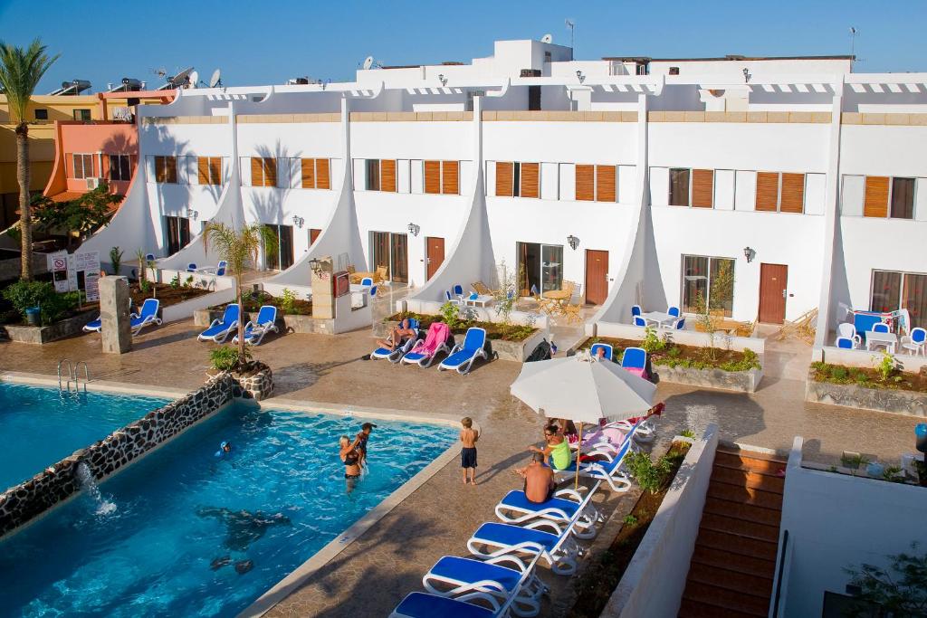 Las Piramides Resort — Playa de las Americas, Canary Islands