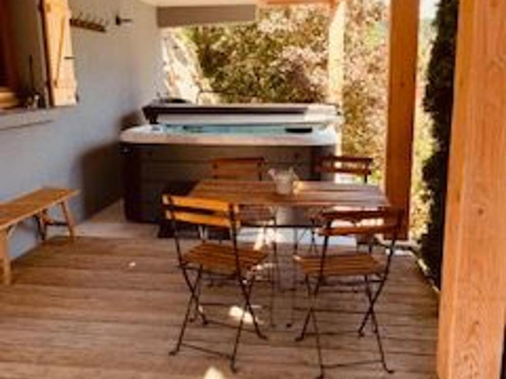 Chalet chaleureux à Gérardmer avec spa et sauna - FR-1-589-843 - 4