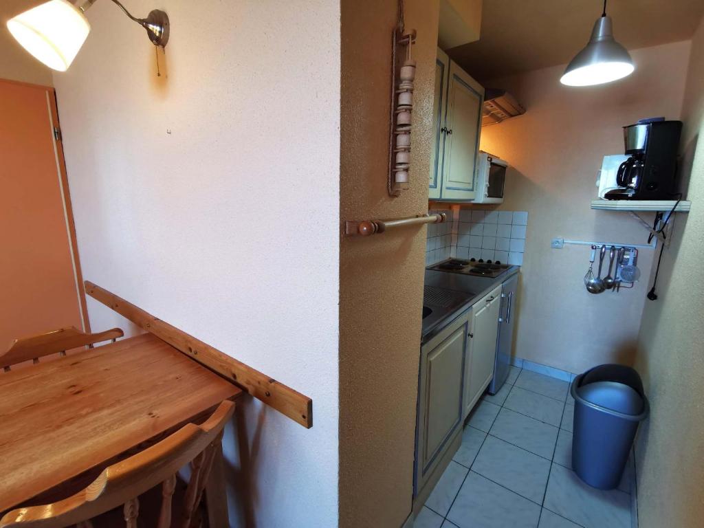 Appart 2 chambres au pied des pistes, balcon et ascenseur - 5