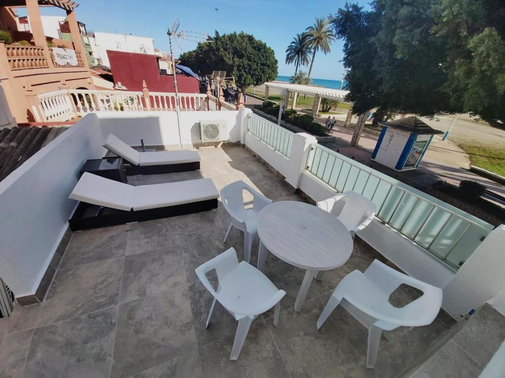 BeachFront House - 1