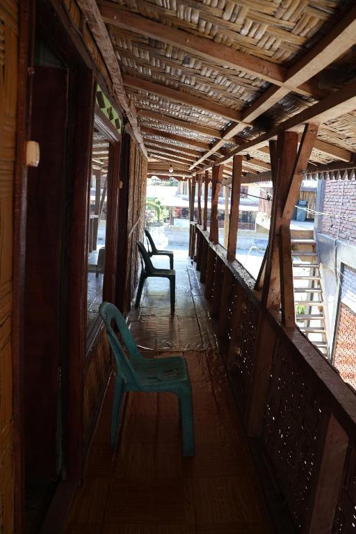 Balcony/terrace, Fun Family Guest House n Jungle Tour in Bukit Lawang