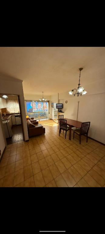 Depto 1 ambiente,exelente ubicación a metros de la mejor zona del centro de mar del plata ,ideal para 4,todo amueblado,listo para que vengas a disfrutar - 3