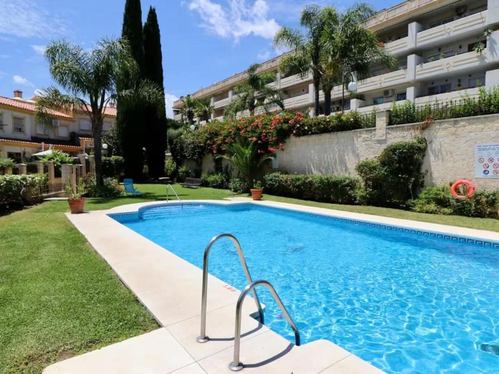 El Pinillo 4 Bedroom Town House - 2