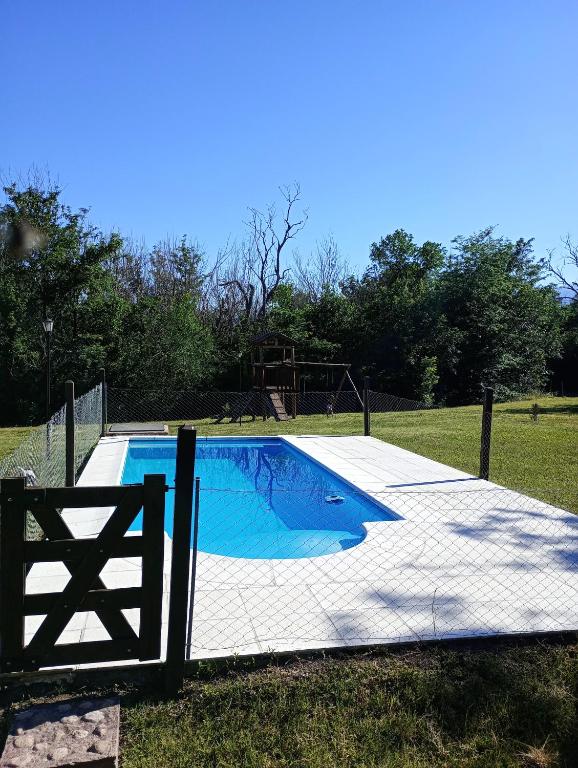 Cabañas Hagan Correr la Voz - 4