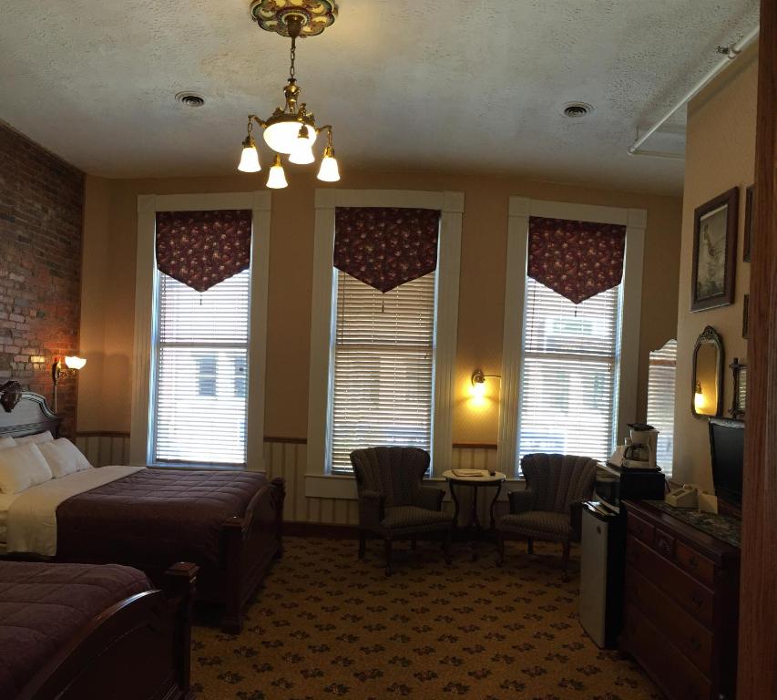 Hotel Millersburg Photo 42
