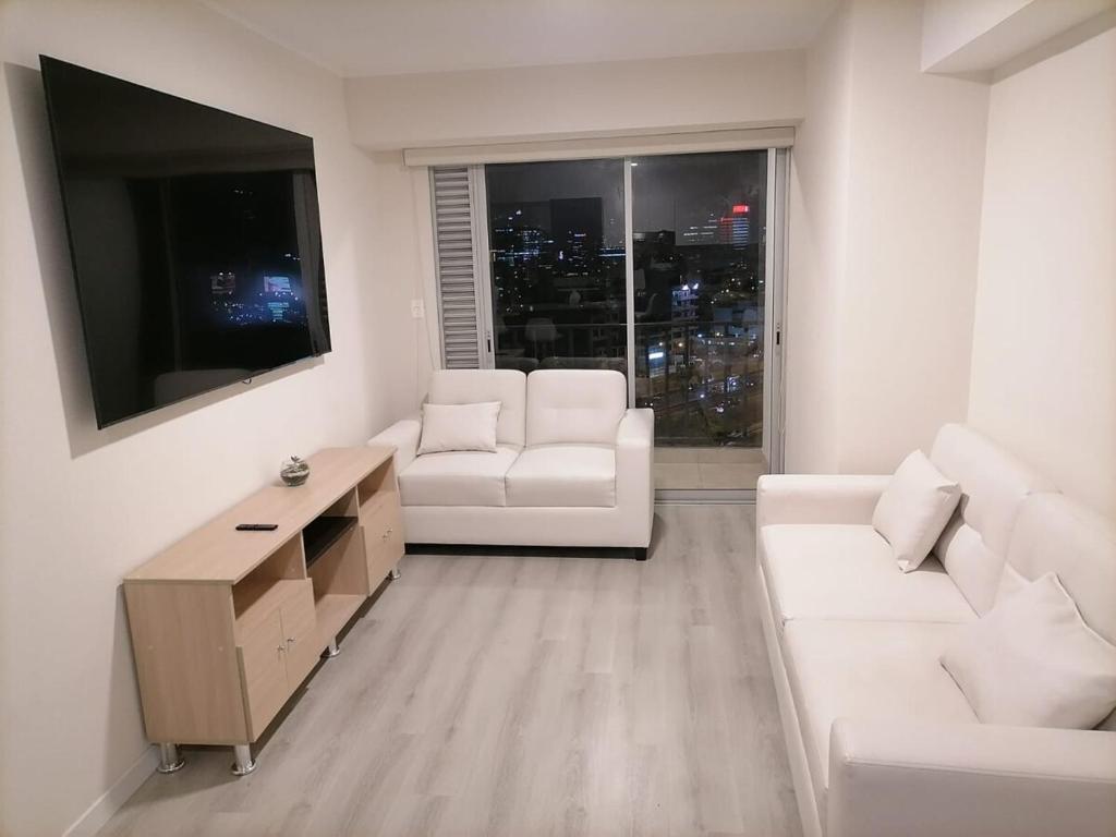 cozy apartment with swimming pool parking includ - 1