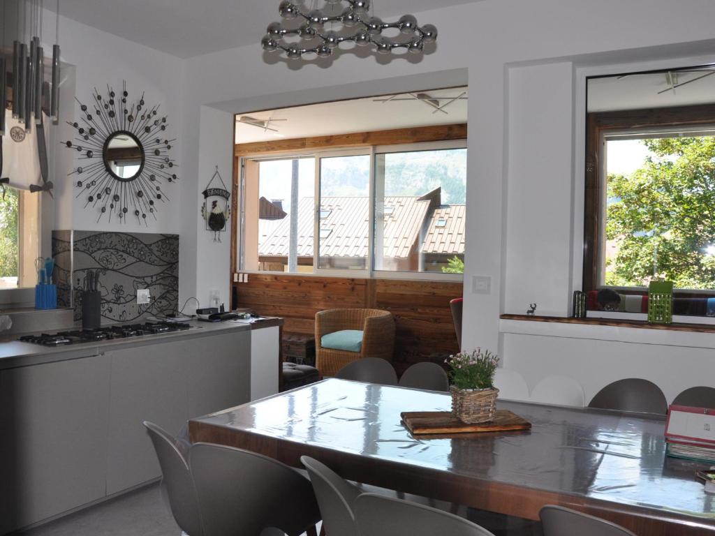 Appartement rénové 2 chambres, centre station, 300m des pistes, 6 pers, WiFi - FR-1-836-63 - 1