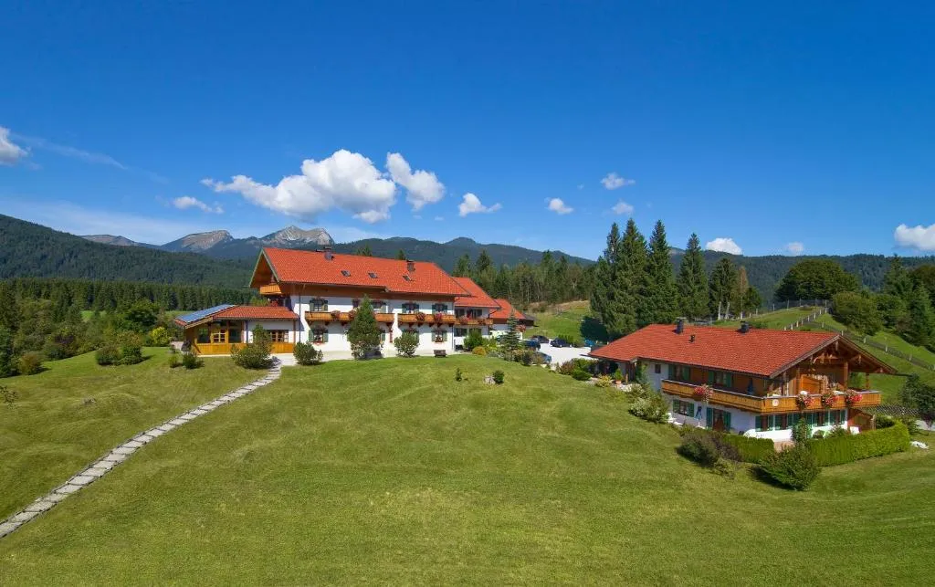 Landhotel zum Bad, hotel in Krün