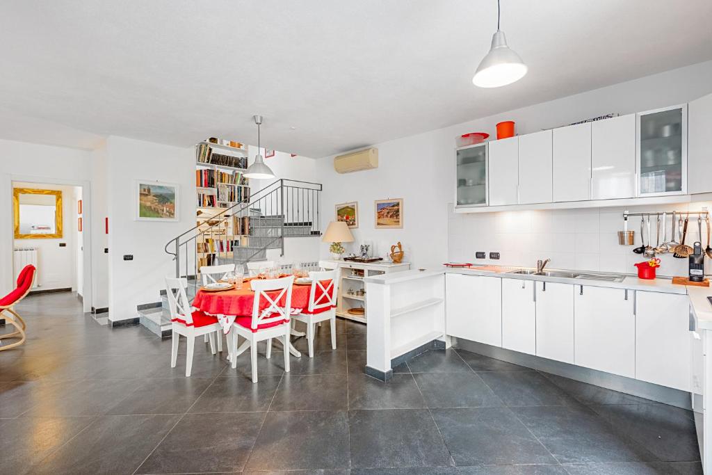Moneglia Villa in A Quiet Place - Happy Rentals - 4