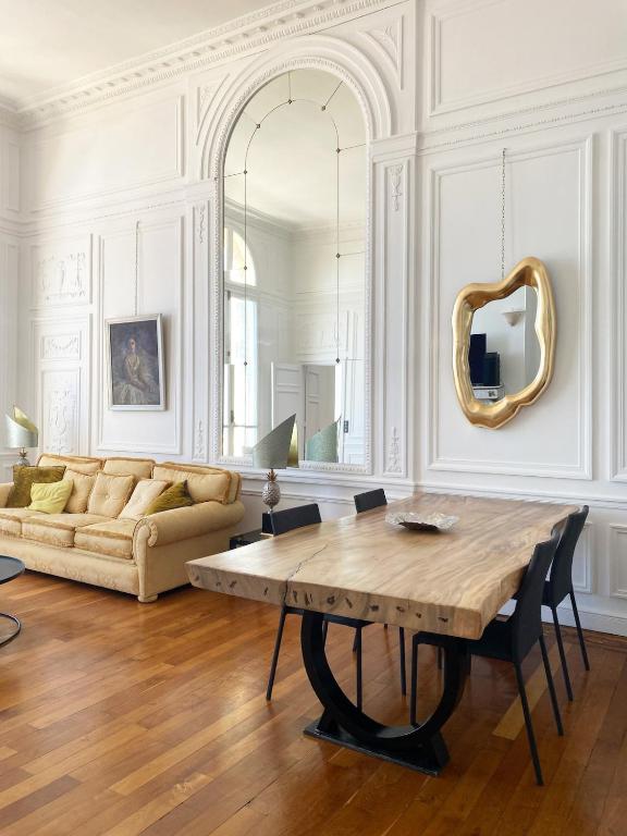 Beautiful period apartment Riviera Palace - 3