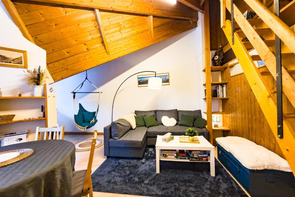 Bright studio with a view of Mont Blanc - 4