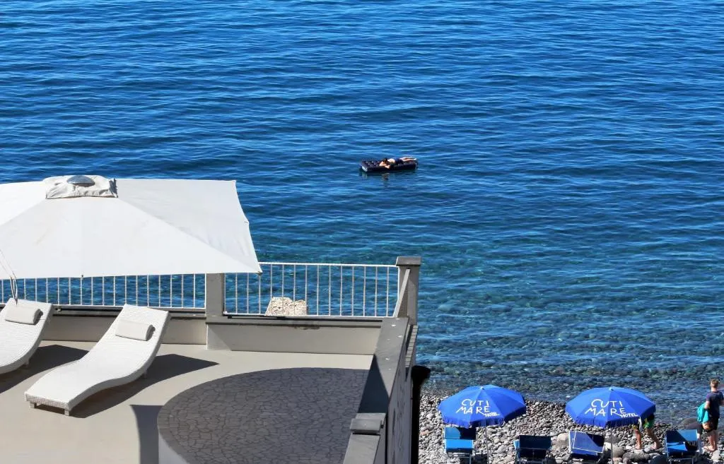 Hotel Cutimare - Aeolian Charme, מלון בAcquacalda