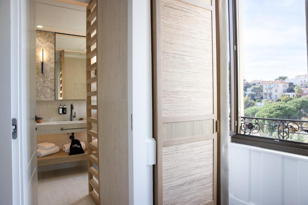 Hotel Royal-Riviera - 4