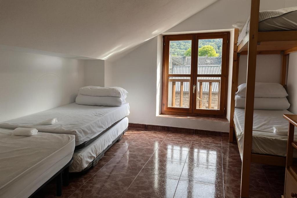 Albergue Tritón - Villanúa - 3
