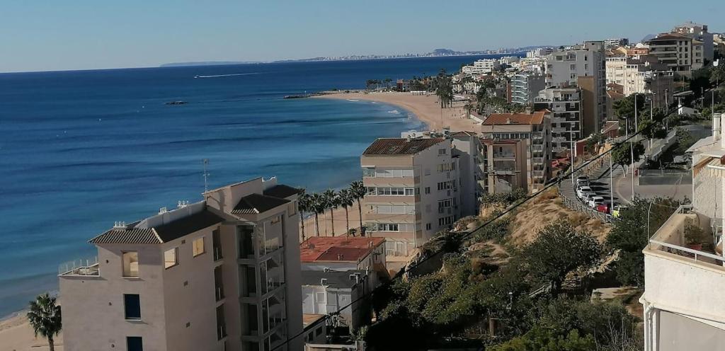 Magníficas vistas a la playa con piscina y parking - 3