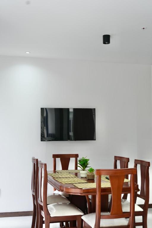 Seis Residences - 2