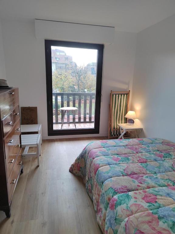 Charming beachfront apartment in Deauville - 5