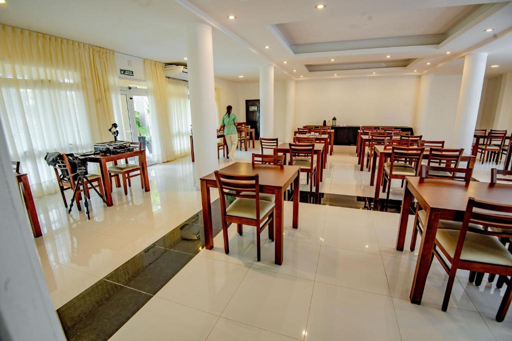 Hotel Estacion - 2