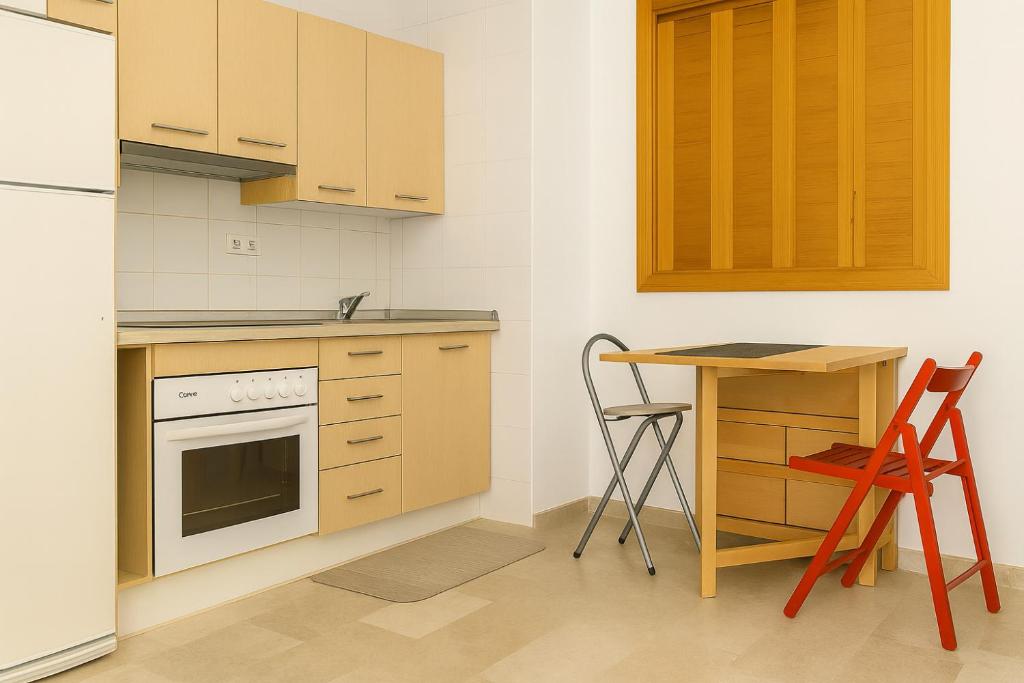 Apartamento con parking cerca de Puerto Marina - 5