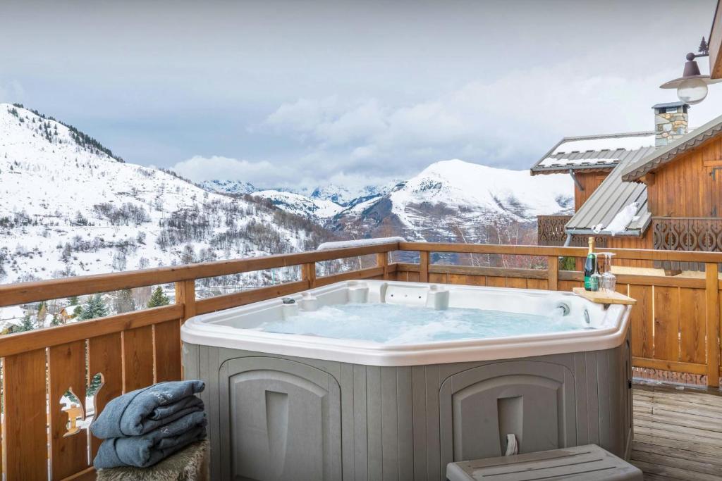 Chalet Foxly - OVO Network - 3