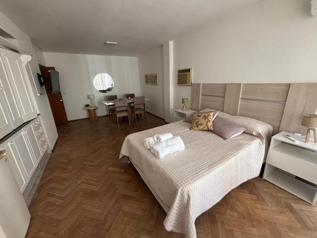 Loft - Vistas rio - Remodelado! - 1