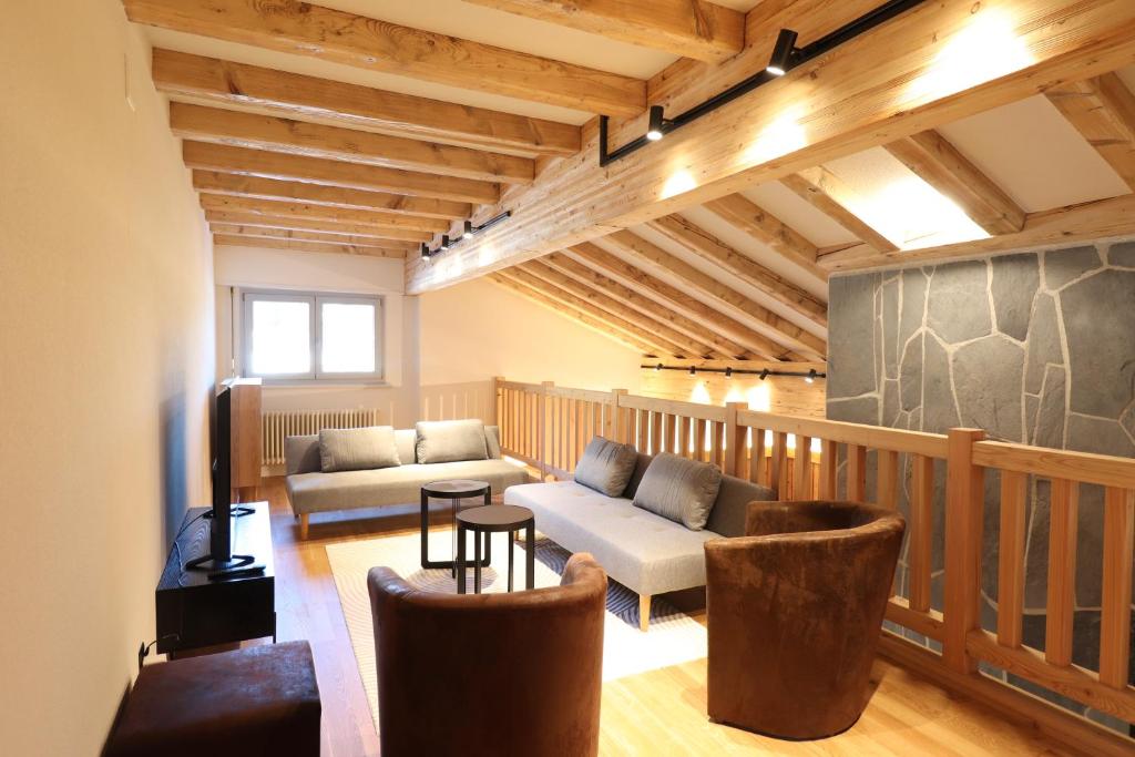 Apartment for 12 people - Renovated duplex - 3