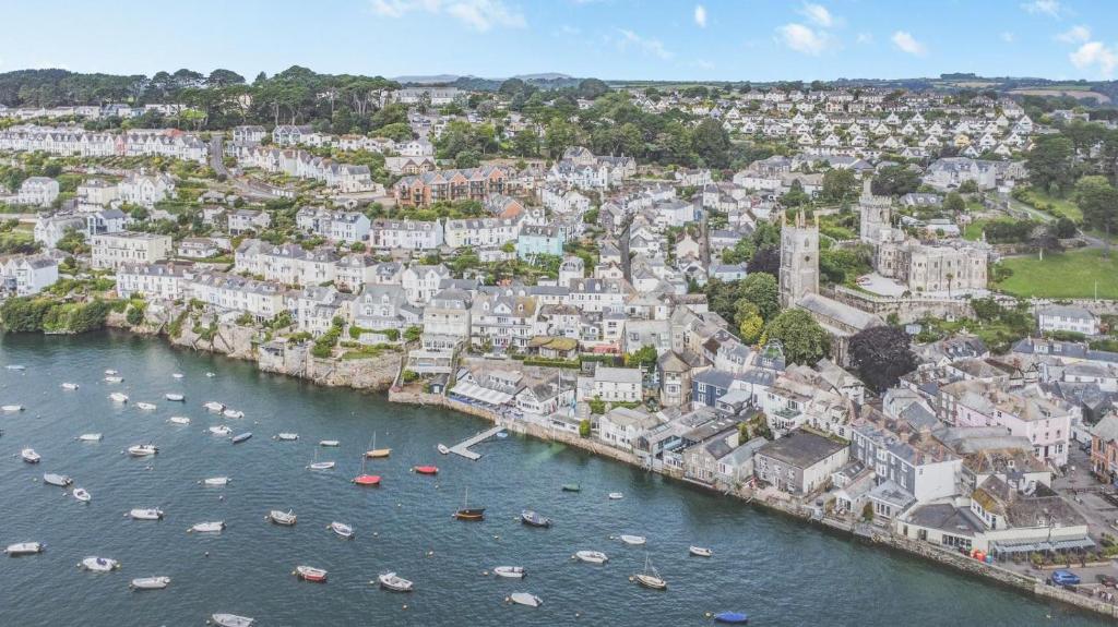 Ferryside View, Fowey photo 8