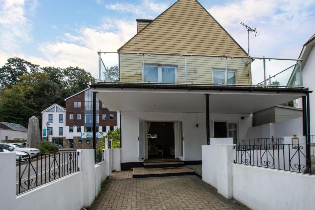 Ferryside View, Fowey photo 7