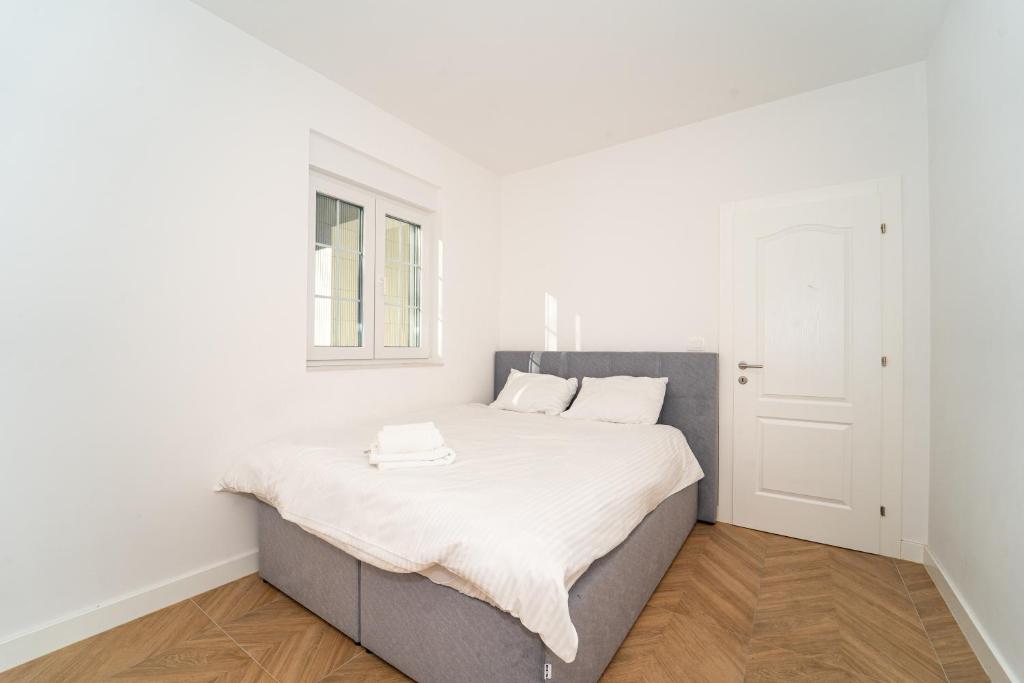 Villa Oasis Aria - 4