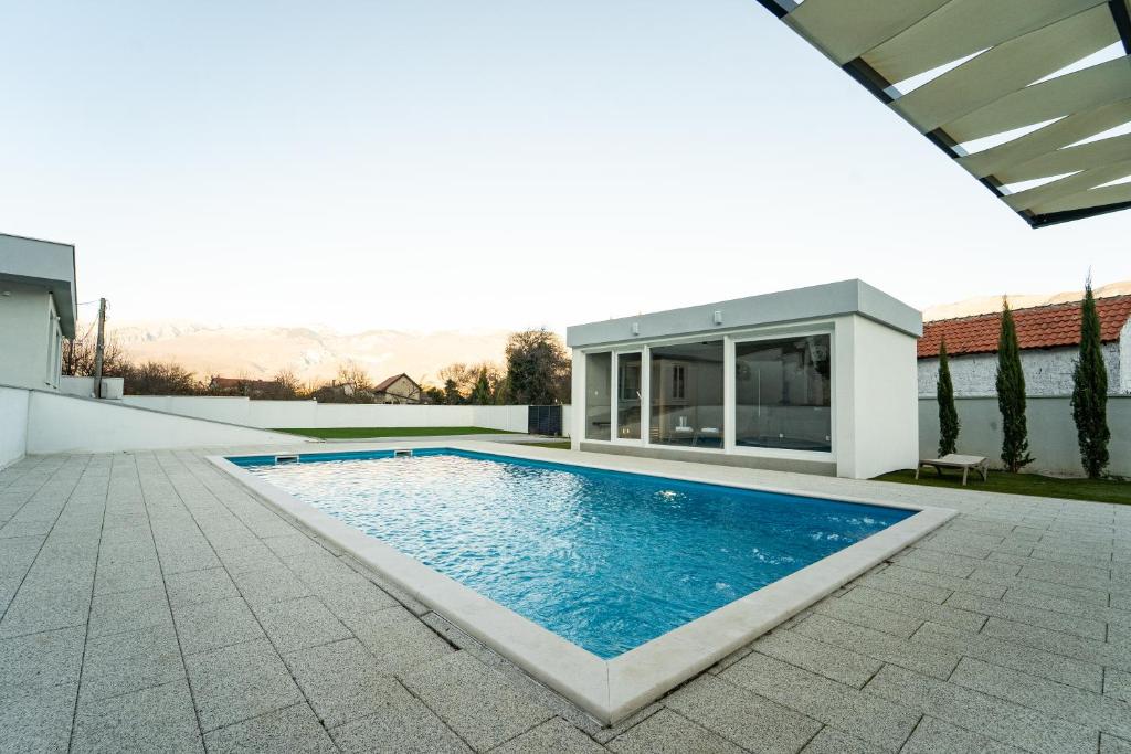 Villa Oasis Aria - 1