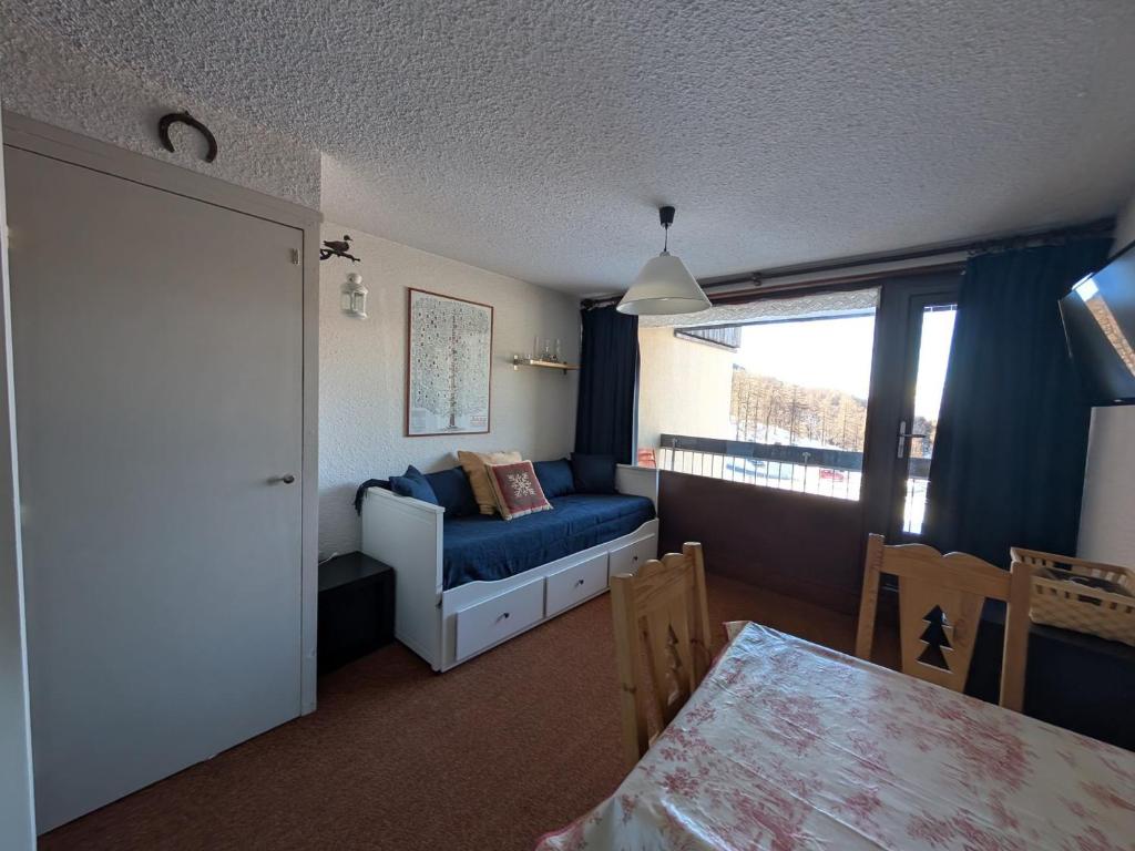 Studio ski aux pieds 22m², animaux acceptés, avec parking - FR-1-445-85 - 1