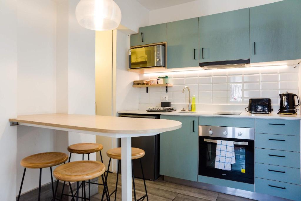 Style and Comfort in Providencia Ideal for 2 - 2