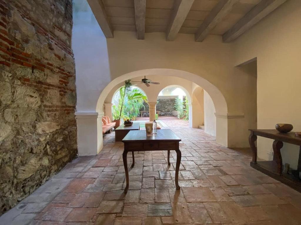 Engaging 4BR Colonial Villa with AC in Cartagena - 5