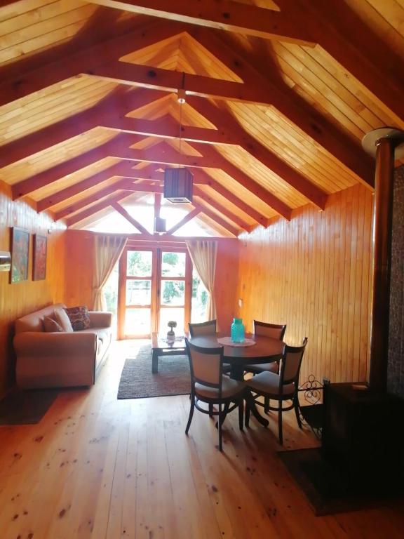 Cabaña a inicio carretera austral a 11 kilómetros de Pto Montt - 3