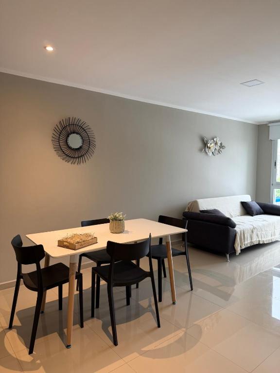 Alarif Piso 8 E - 1