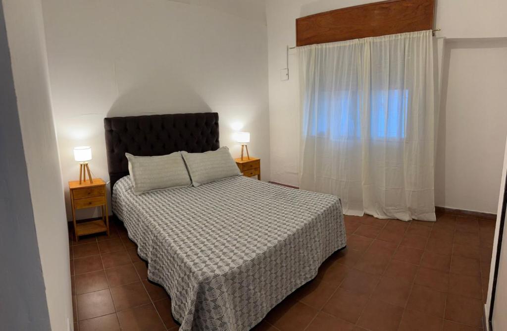 Casa zona CUCÚ de 2 dormitorios - 1