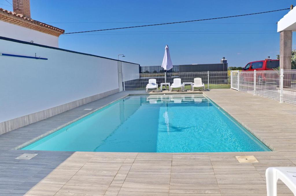 Chalet moderno con pisicina - 3