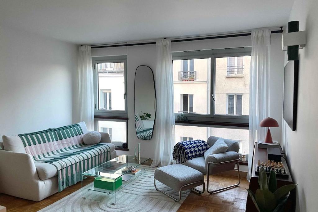 Modern comfort close to the Sacré-Cœur - 2