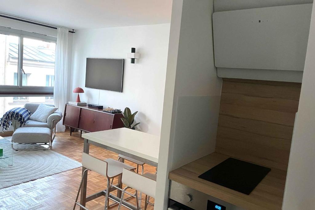 Modern comfort close to the Sacré-Cœur - 4