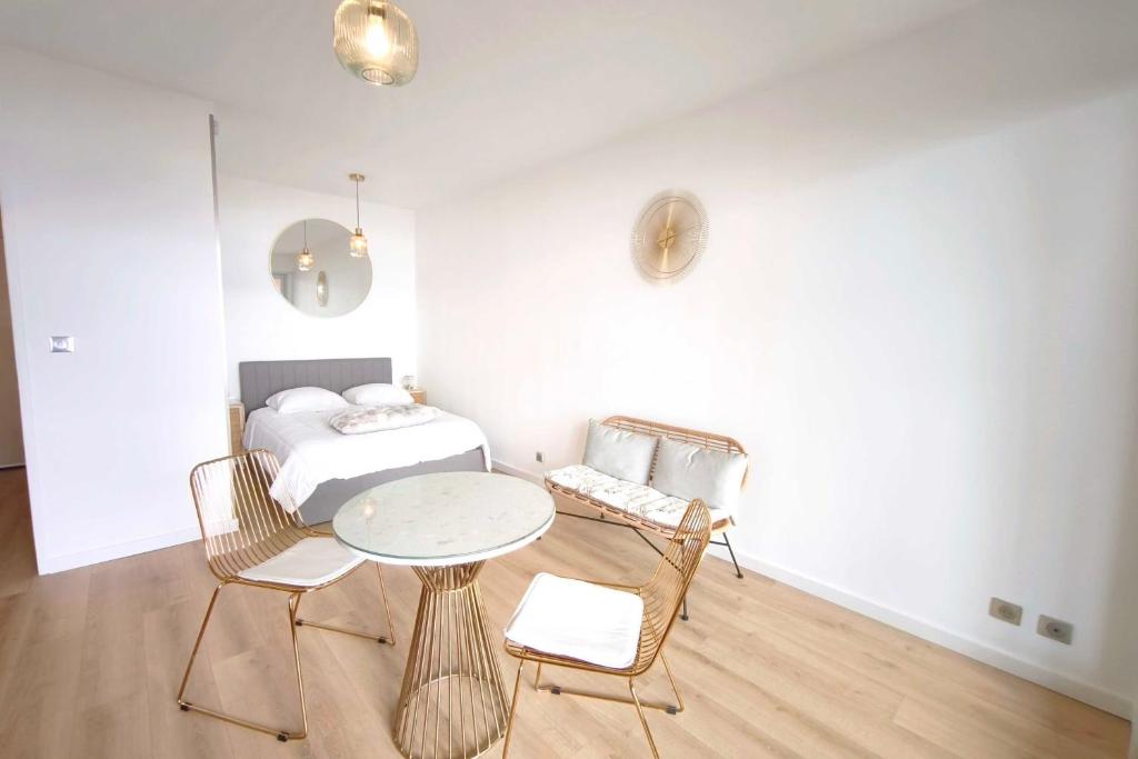 Bright studio with sea view in Ajaccio - 5