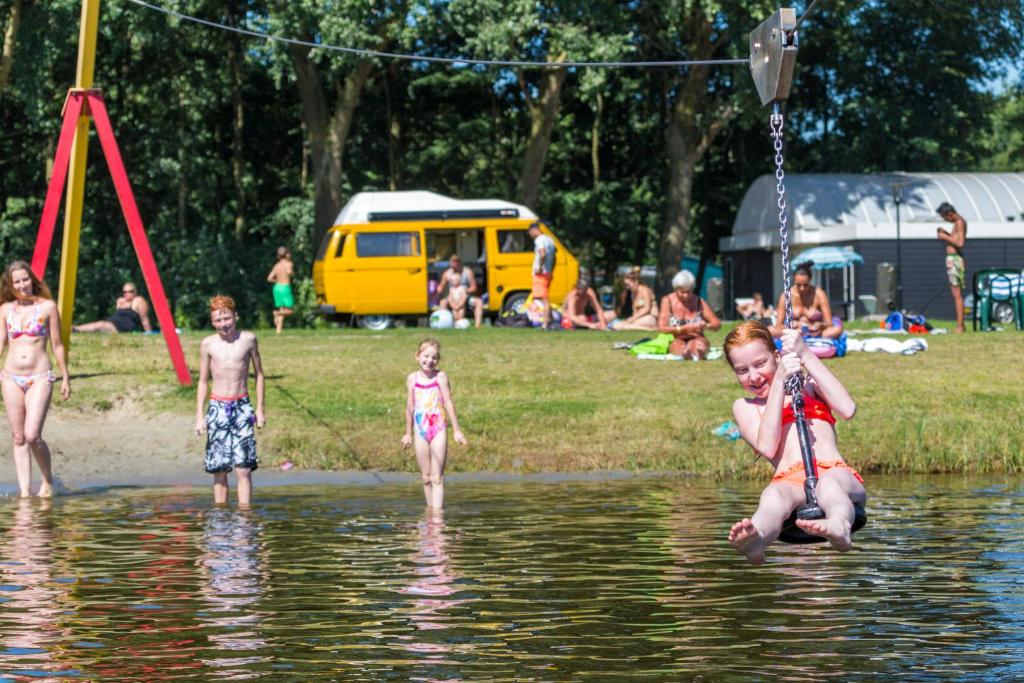 Oostappen Vakantiepark Marina Beach BV photo