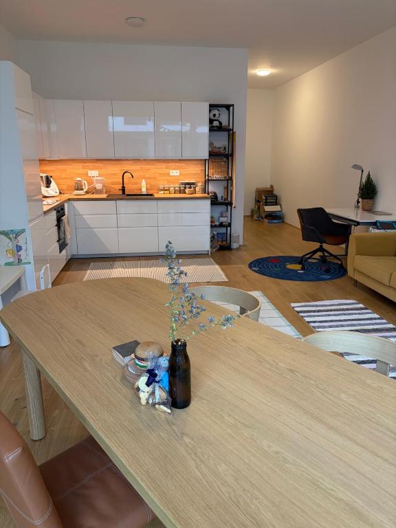 A bright spacious & convenient 2 brm TownHouse - 1