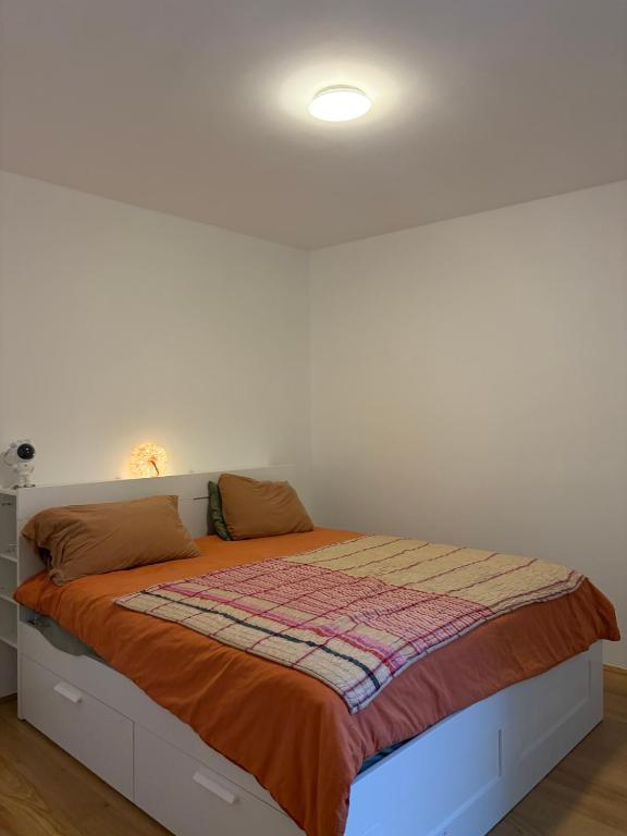A bright spacious & convenient 2 brm TownHouse - 2