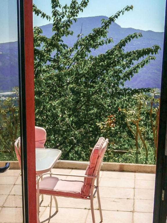 VillaCarros - Studios in Sea & Mountain Villa near Nice with Idyllic View - 3