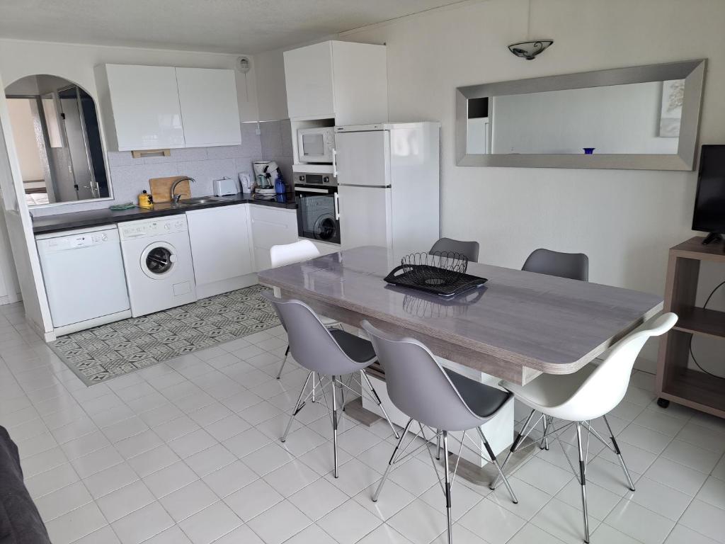 Amoureva B34, T3, vue mer, piscine, parking, clim - 3