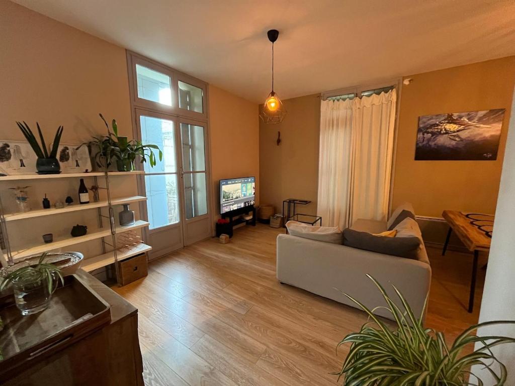 Bright, spacious apartment a stone's throw from Les Halles - 1