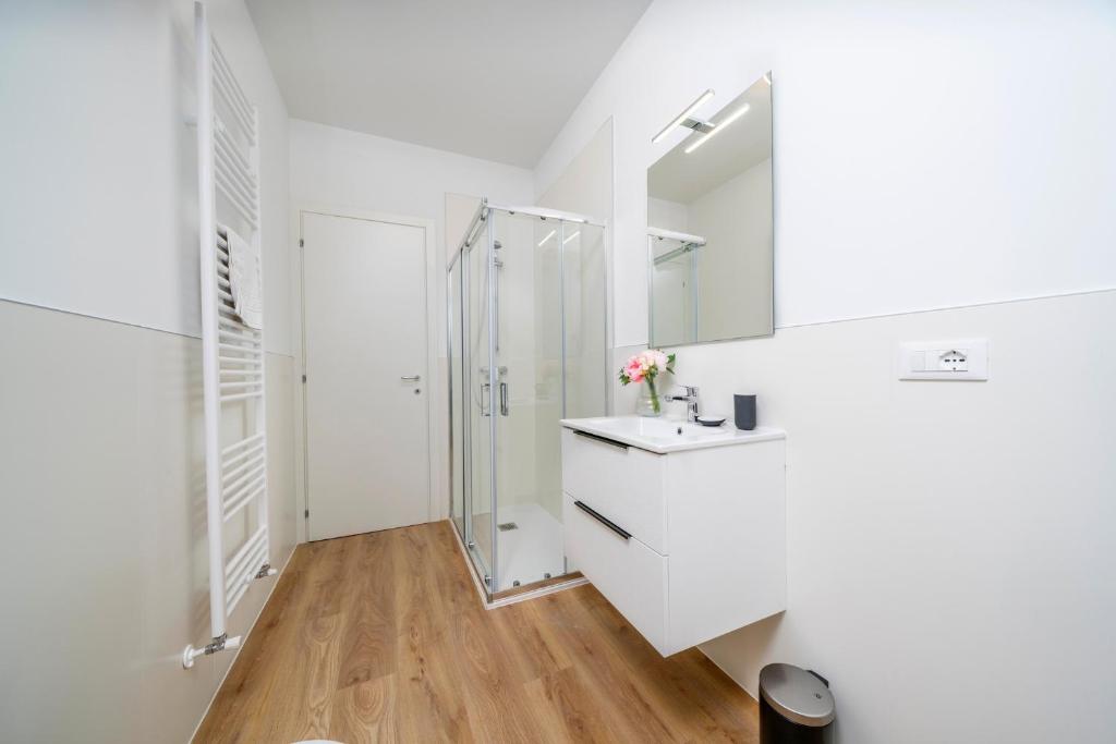 GuestHost - La Corte Del Pozzo Apartments - 5