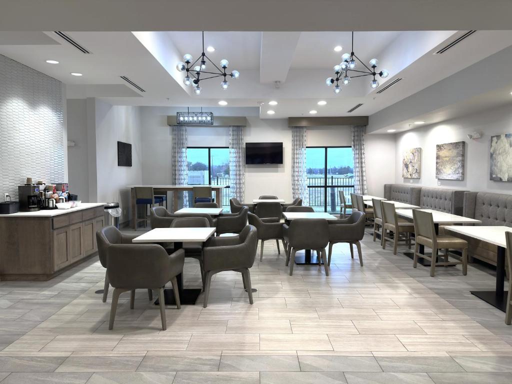 Best Western Plus Wills Point レストラン